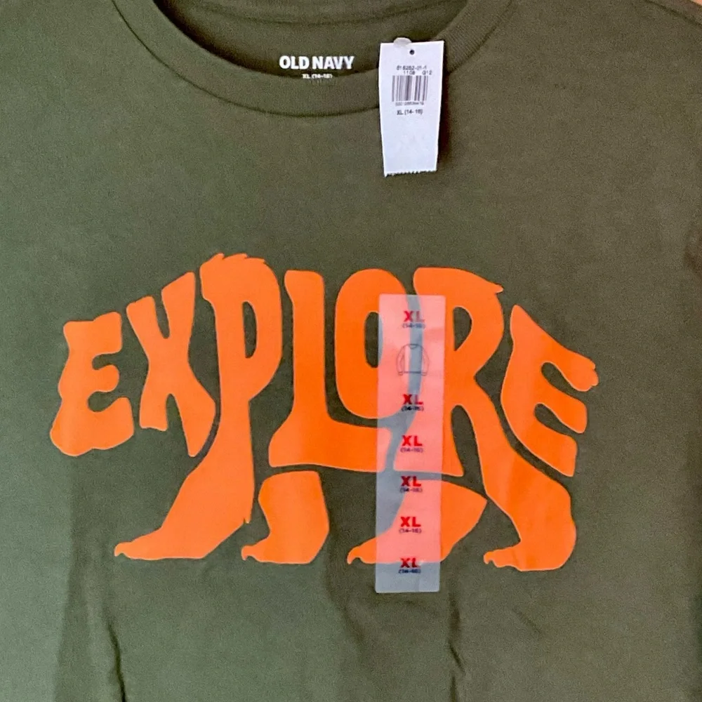 Old Navy Explore Bear Boys Long sleeve T-shirt Tee NWT
